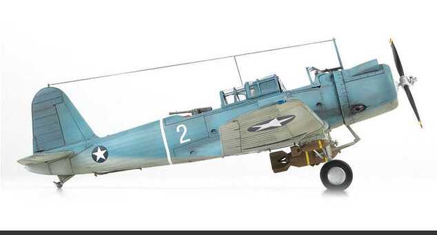 Modellbausatz Flugzeug 12350 - USN SB2U-3 "Battle of Midway" (1:48)