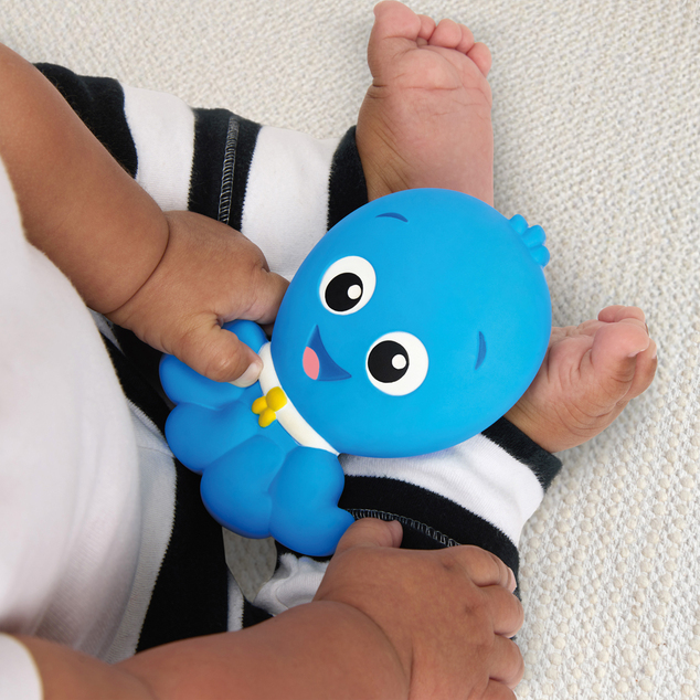 BABY EINSTEIN Grickalica od prirodne gume Soothing Opus™, 0m+