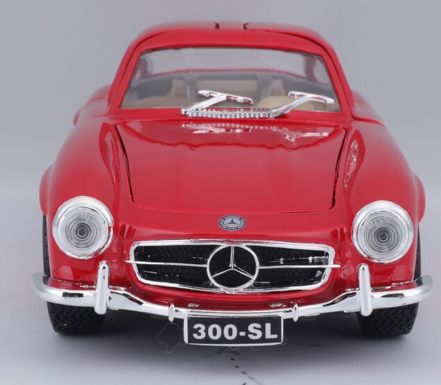 Bburago 1:24 Mercedes Benz 300SL Rot