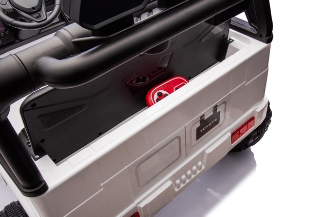Elektrické autíčko Toyota FJ Cruiser XXL s pohonom 4x4, licencované (Dvojmiestne), biele,