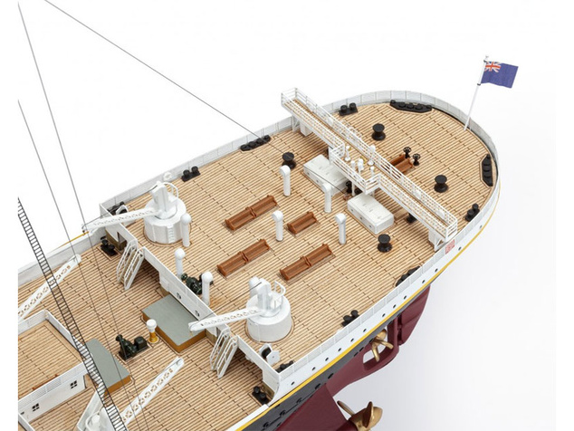 AMATI R.M.S. Titanic 1:250 kit (verzia 2025)