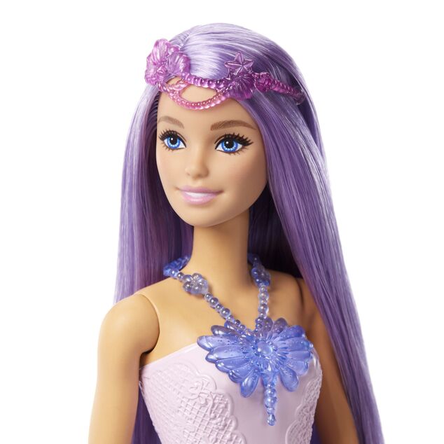 Mattel Barbie muñeca y vestuario de cuento, JCP74