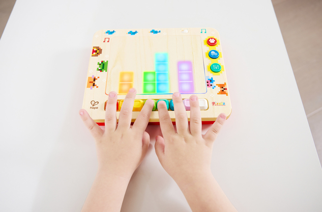 Hape Mini piano pixel Pixelz avec effets lumineux et sonores