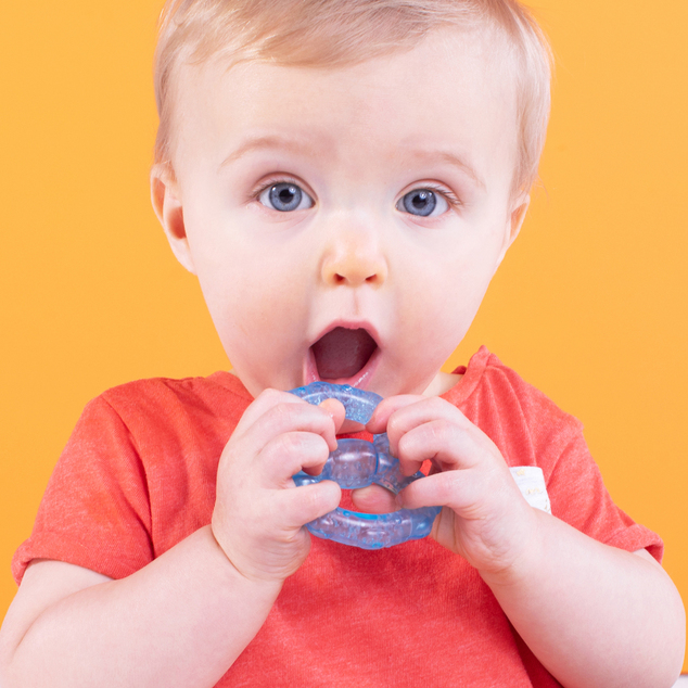 Bright Starts Hryzačka plnená vodou tvary Stay Cool Teethers™ 3ks
