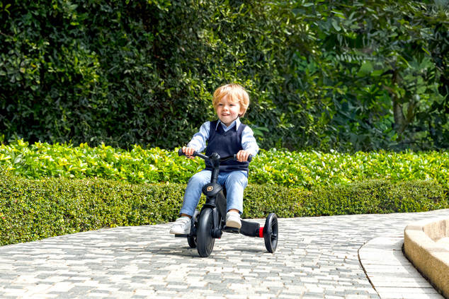 Globber trojkolka Explorer Trike 4in1 Black