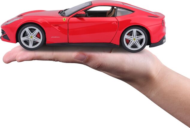 Bburago 1:24 Ferrari F12 Berlineta Rot