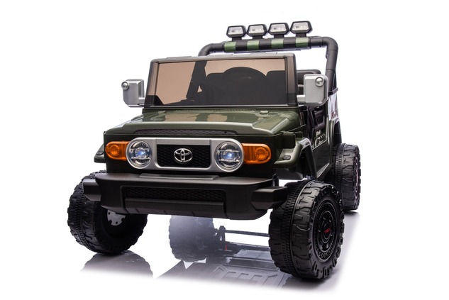Elektrické autíčko Toyota FJ Cruiser XXL s pohonom 4x4, licencované (Dvojmiestne), zelené,
