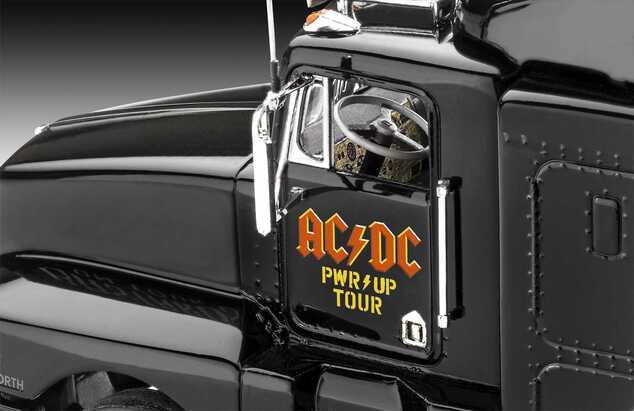 Plastic ModelKit truck 07731 - AC/DC Tour Truck "Power Up" (1:32)