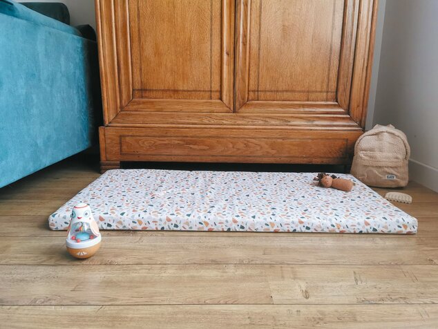 Materasso arrotolabile da viaggio Rolled 60×120×4 cm, Terazzo