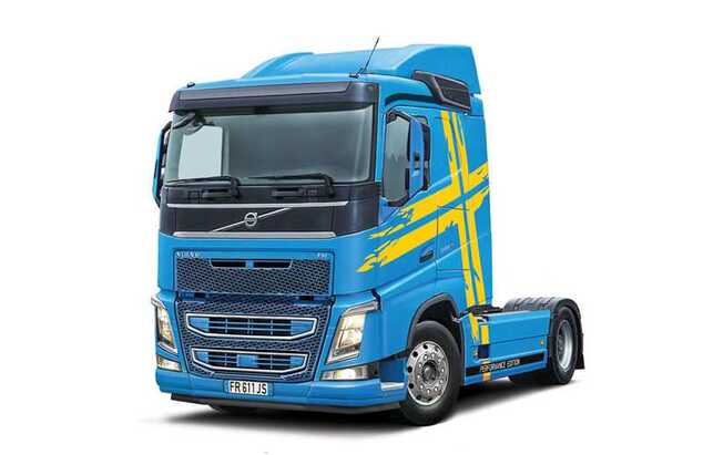 Model Kit truck 3967 - Volvo FH Low Roof (1:24)