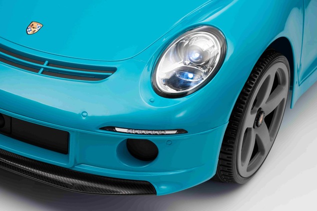 Elektrické autíčko RUF GT 12V, modré, Otváracie dvere, 2.4 GHz diaľkové ovládanie, LED sve