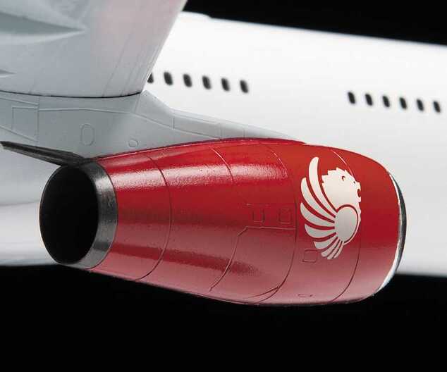 Modellbausatz Flugzeug 7044 - Airbus A330-300 (1:144)