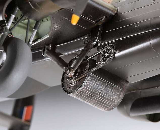 ModelSet letadlo 64295 - Avro Lancaster B.III "Dambusters" (1:72)