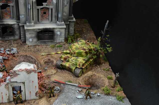 Model Kit diorama 6195 - Berlin 1945: Battle for the Reichstag (1:72)
