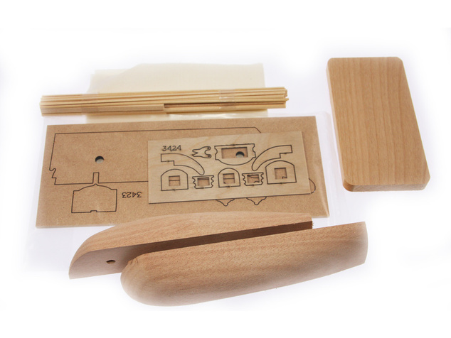 AMATI HMS Bounty 1:135 First step kit