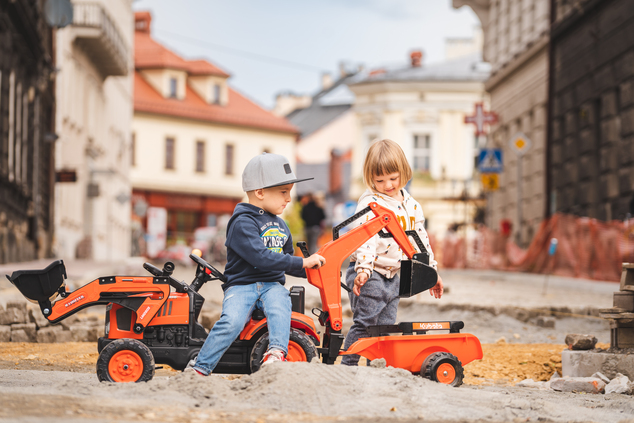 Falk šliapací traktor 2065N Kubota backhoe s predným bagrom a prívesom s otočným bagrom