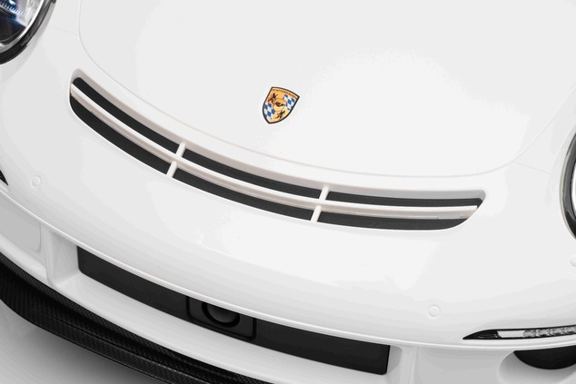 Elektrické autíčko RUF GT 12V, biele, Otváracie dvere, 2.4 GHz diaľkové ovládanie, LED sve