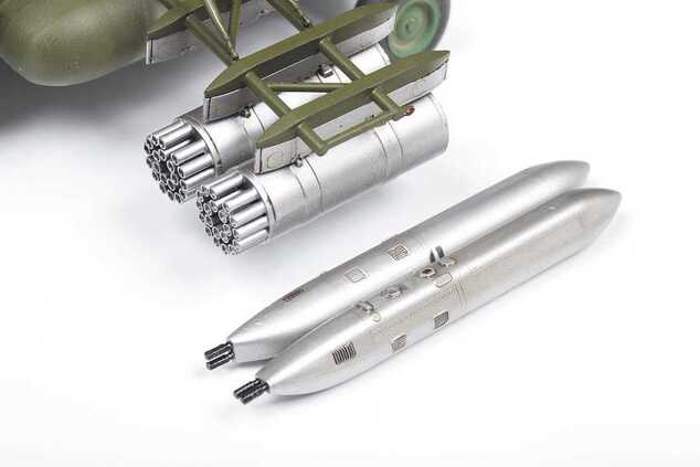 Model Kit vrtulník 4828 - MIL-Mi-8MT (1:48)