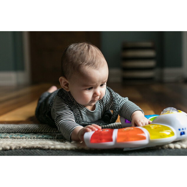 BABY EINSTEIN Pannello luminoso attivo Glow &amp; Discover Light Bar ™ 3m +