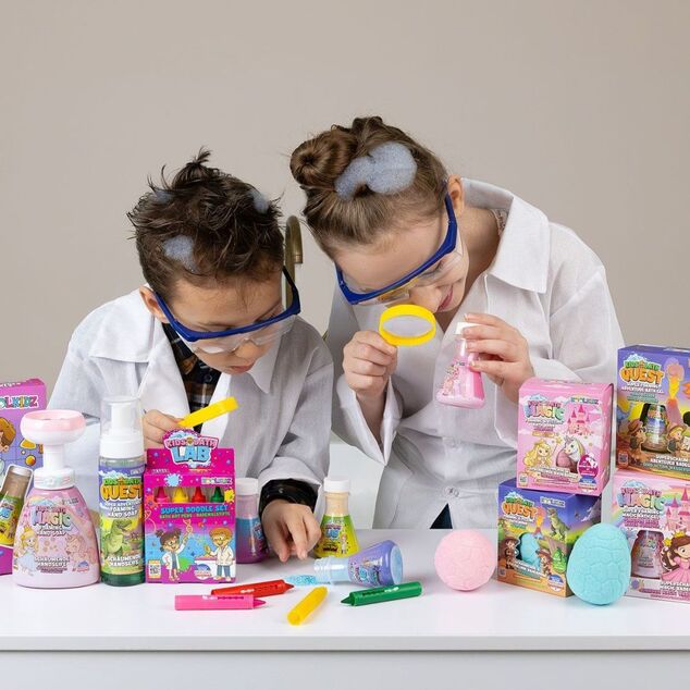 ACCENTRA Folyékony kézmosó KOOLKIDZ habos pumpával - virág alakú hab Eper