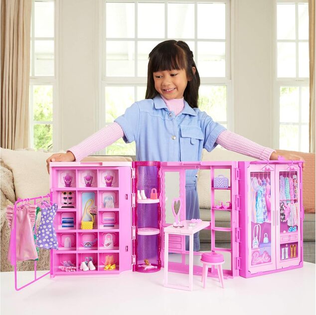 Mattel Barbie šatník snov v pastelových farbách s bábikou