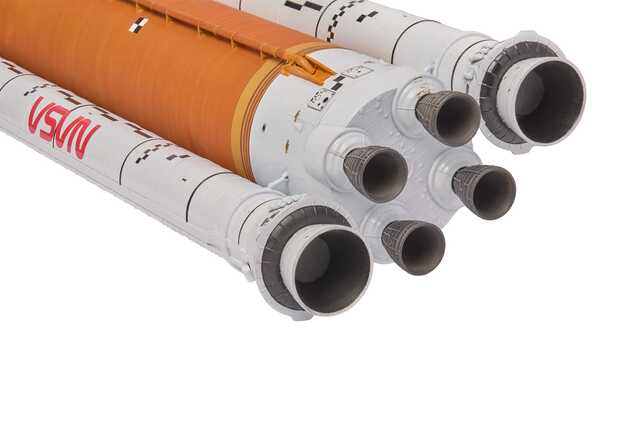 Plastic ModelKit Weltraum 03760 - NASA Artemis Space Launch System (SLS) (1:144)