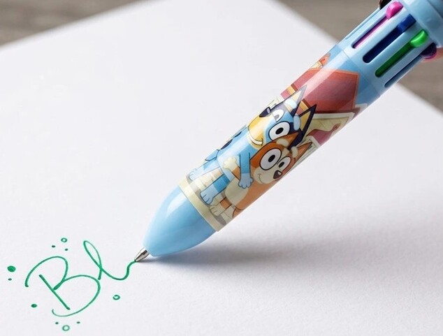 Bluey multifarebné pero 16,5cm s 10farbami na karte