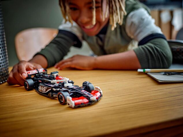 LEGO® Speed Champions 77250 Voiture de course MoneyGram Haas F1® Team VF-24