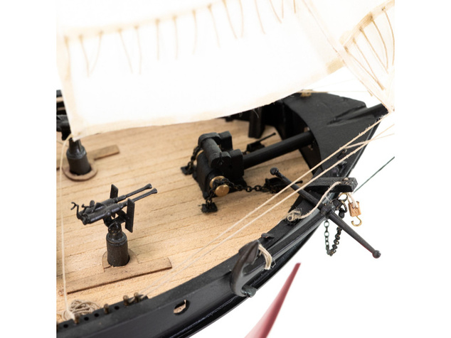 AMATI HMS Hunter škuner 1:60 kit