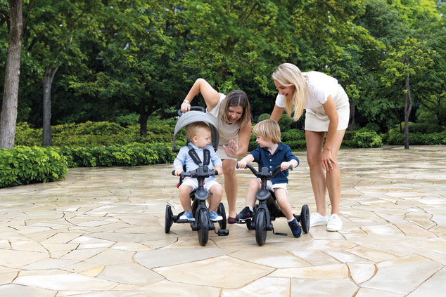 Globber trojkolka Explorer Trike Foldable  4in1 Black-Grey