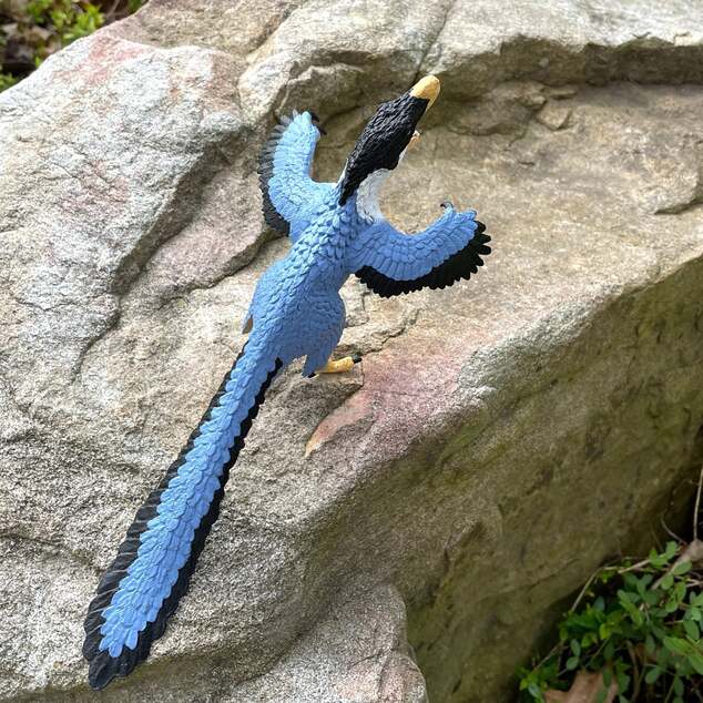 Safari® Utahraptor dinosaurus 2024
