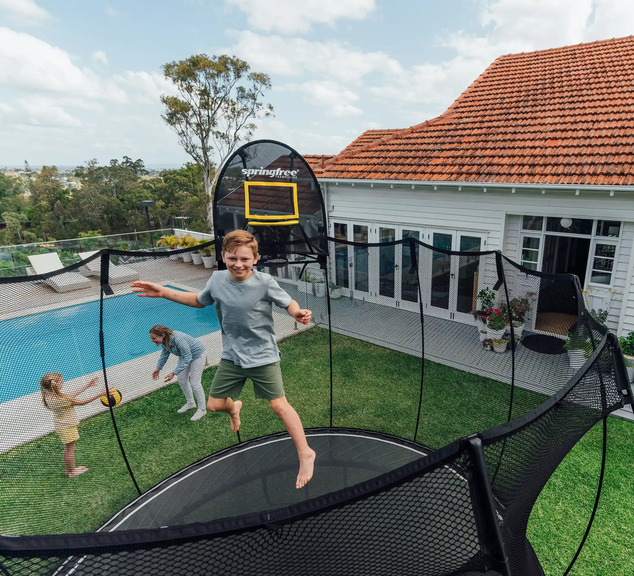 Springfree Trampoline® Meduim Round (R79) Trampolína s ochrannou sieťou, 300 × 300 cm