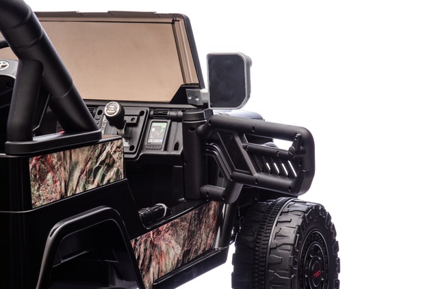 Elektrické autíčko Toyota FJ Cruiser XXL s pohonom 4x4, licencované (Dvojmiestne), Pieskov