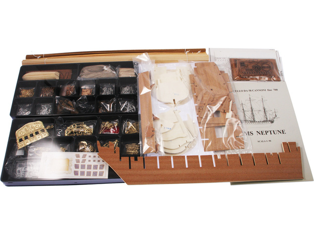 COREL HMS Neptune 1:90 kit