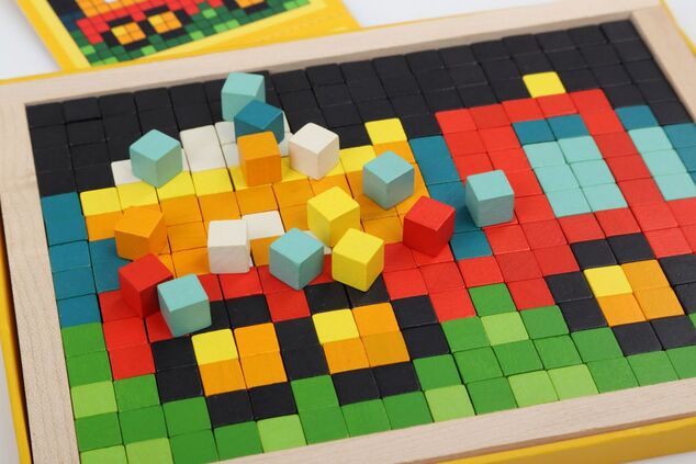 CUBIKA 14903 Pixel IV autá - drevená mozaika 400 kociek a 7 predlôh