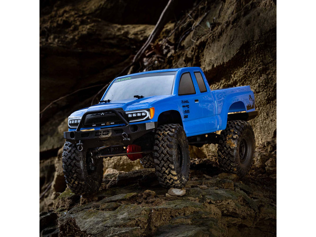 Axial SCX10 III Base Camp 4WD 1:10 RTR sivý