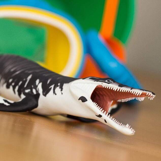 Safari® Kronosaurus dinosaurus