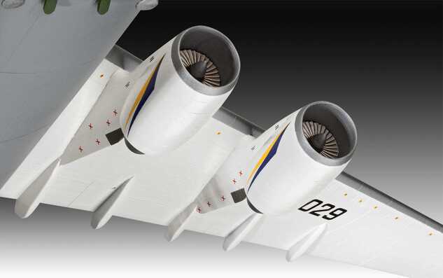 Plastikmodellbausatz Flugzeug 03807 - Antonov An-124 Ruslan (1:144)
