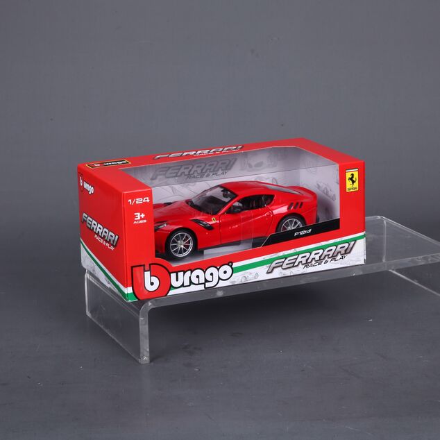 Bburago 1:24 Ferrari F12TDF Rot