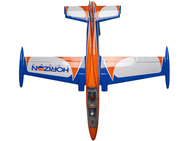 Hangar 9 Aermacchi MB-339 2.1m ARF, zaťahovací podvozok