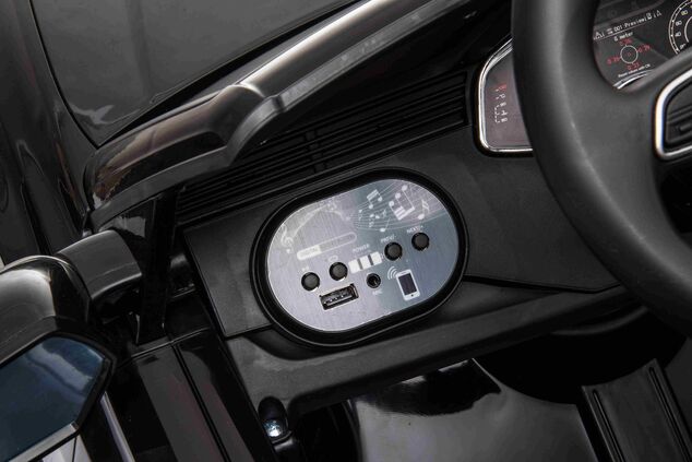 Elektroauto Audi RSQ8, 12V, 2,4 GHz Fernbedienung, USB/SD Eingang, LED rot