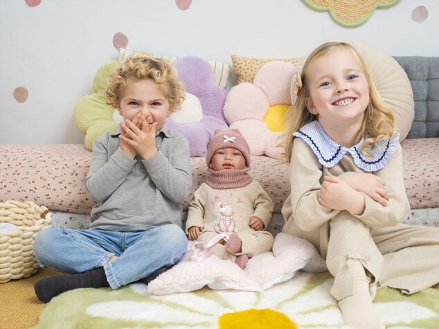 Llorens 84488 NEW BORN - muñeca bebé realista con sonidos y cuerpo de tela suave