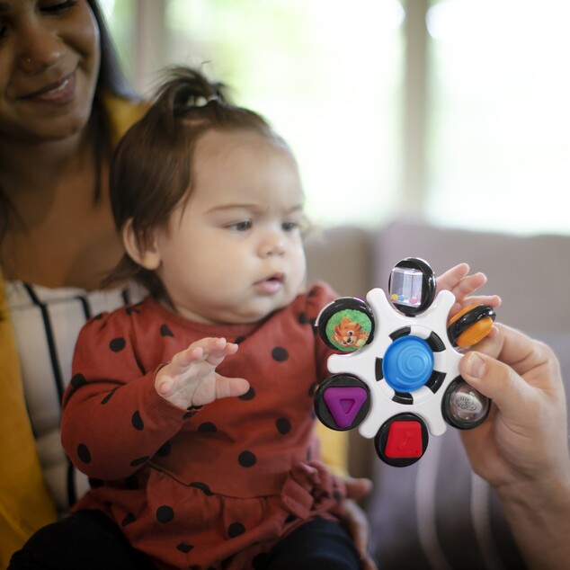BABY EINSTEIN Érzőjáték Curiosity Clutch ™ 3m +