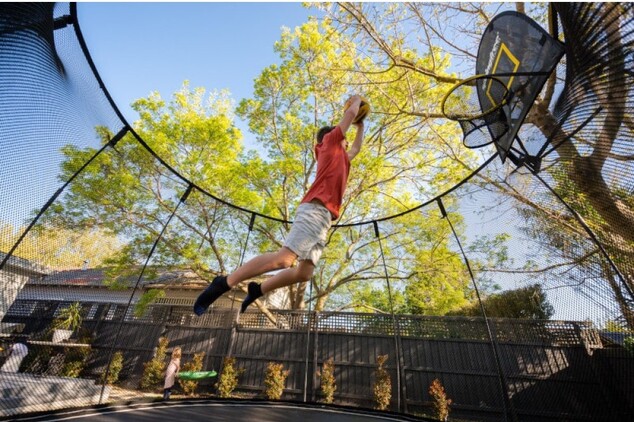 Springfree Trampoline® Meduim Round (R79) Trampolína s ochrannou sieťou, 300 × 300 cm