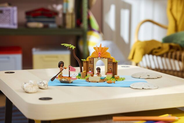 LEGO® Disney™ 43282 Vidiecky dom a čln