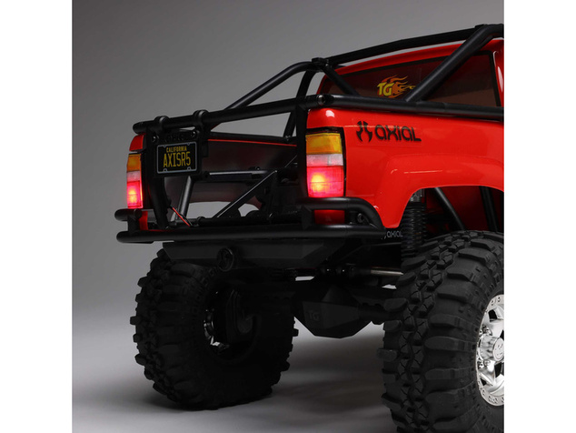 Axial SCX10 III Toyota SR5 1987 4WD RTR peščeni
