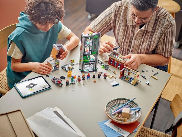 LEGO® Marvel 76324 Spider-Man vs. Oscorp