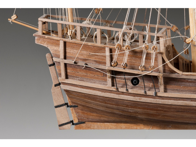 Dušok Pinta 1492 1:72 kit