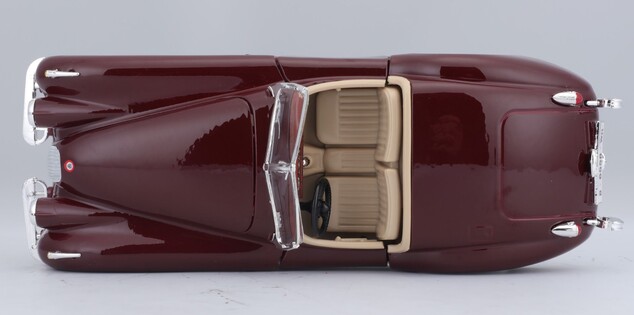 Bburago 1:24 Jaguar XK 120 Roadster (1951) Rot