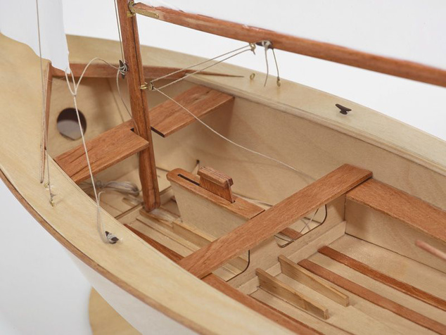 Krick Vaurien plachetnica 1:10 kit